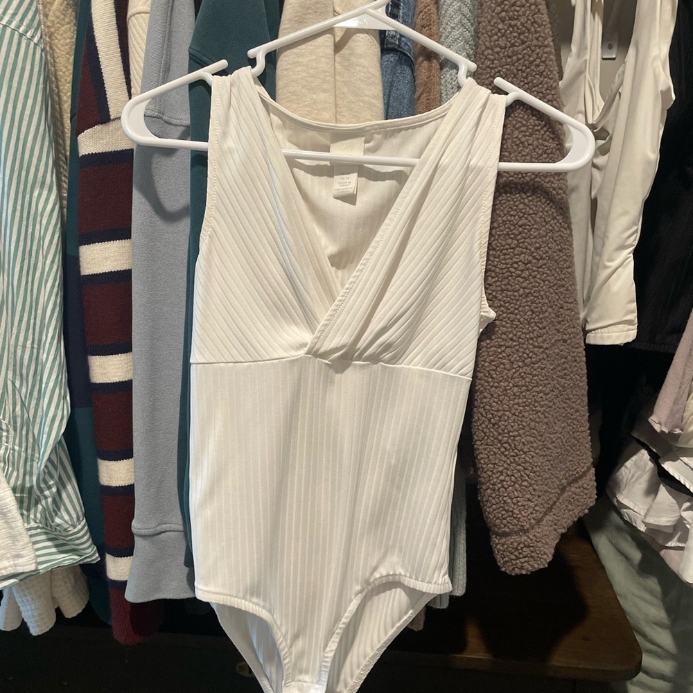 H&M White Ribbed Women's Bodysuit